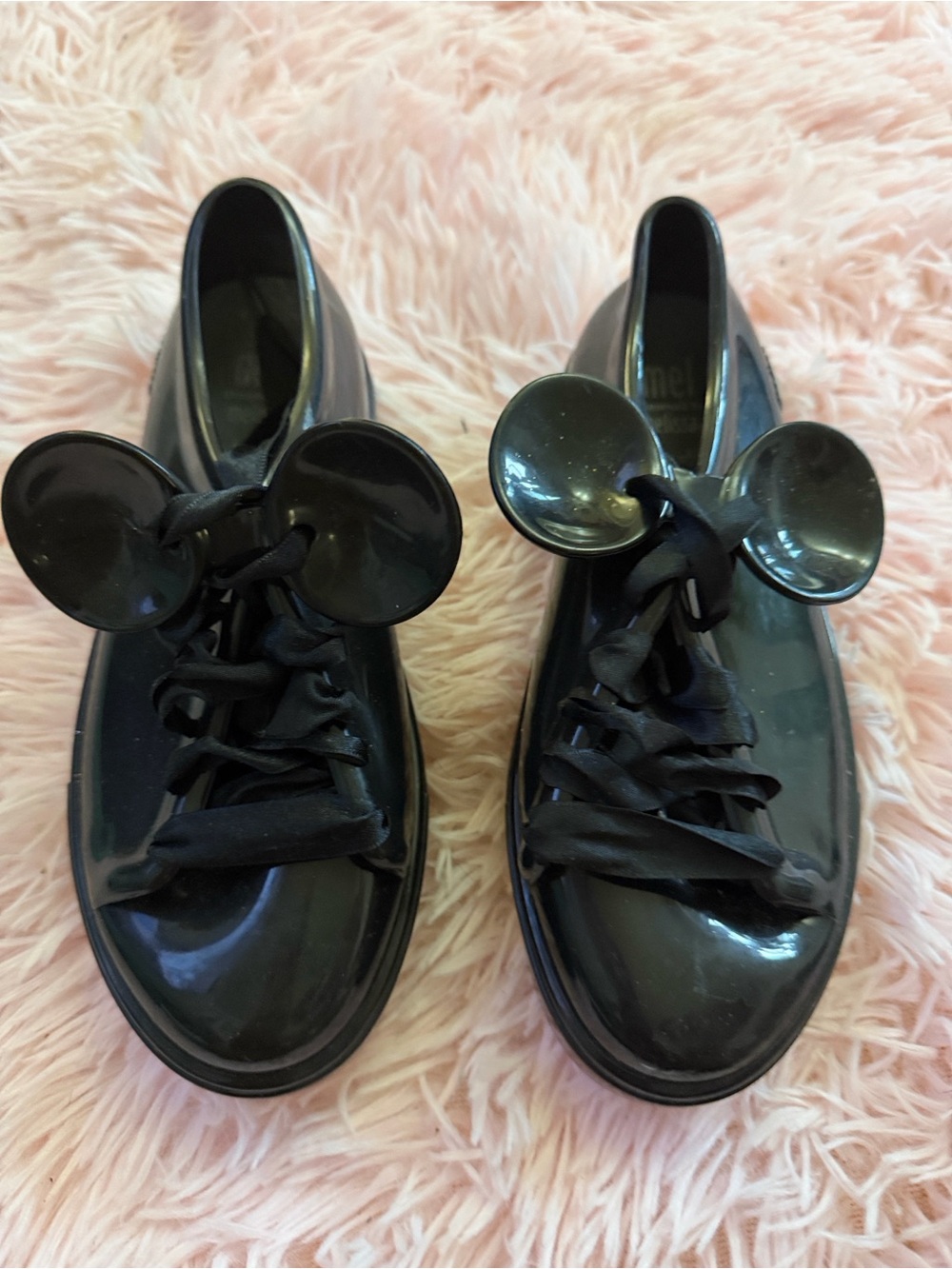 Mel by Melissa Black Glossy Kids Lace-Up Sneakers with Minnie Mouse Ear !!